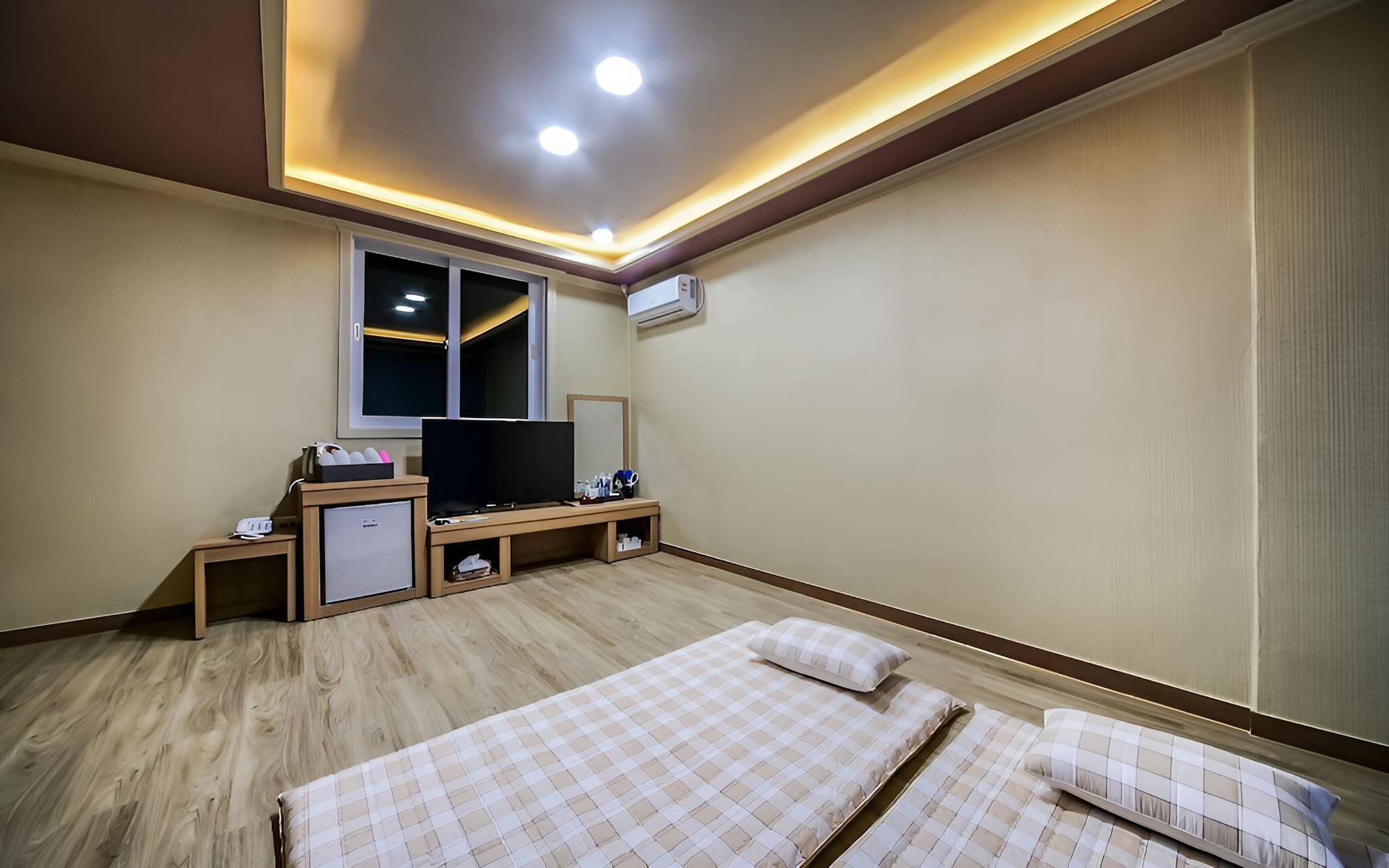 Room (On-dol) - Photo 2