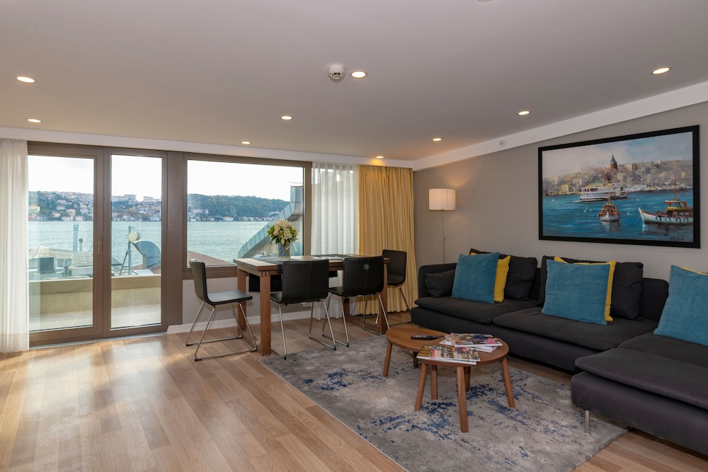 Deluxe Suite with Sea view (Loft - Stair Access) photo 1