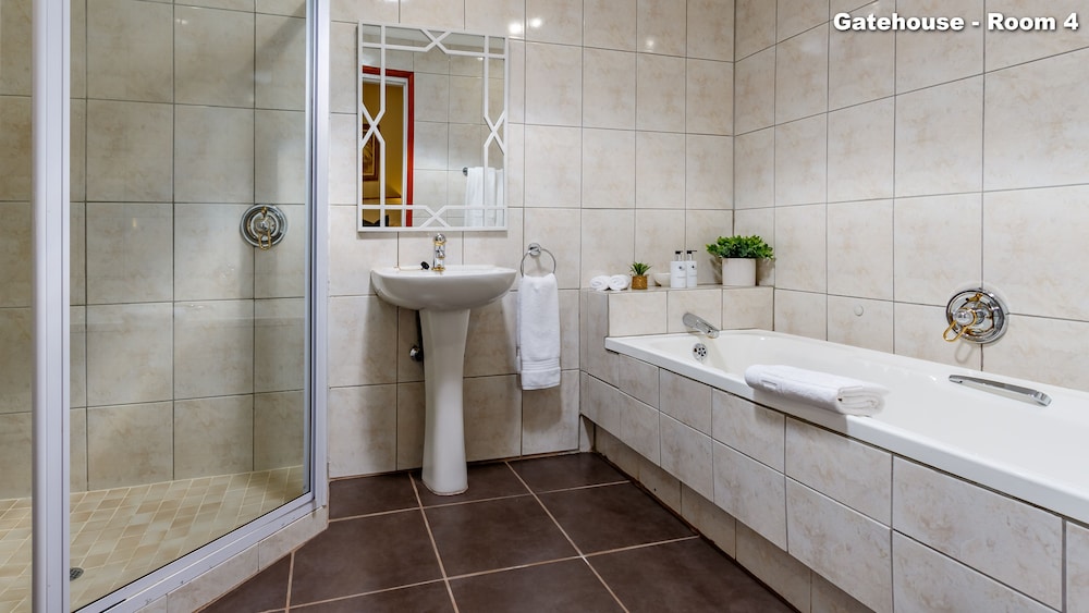 Standard Room - Photo 12