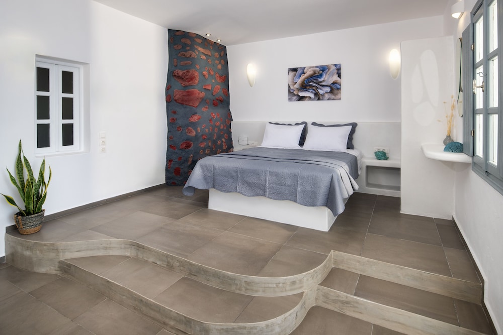 Honeymoon Suite private balcony sea view