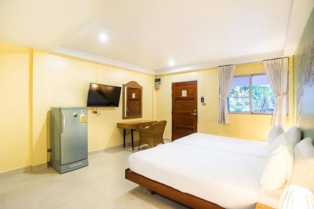 Standard Twin Room photo 3