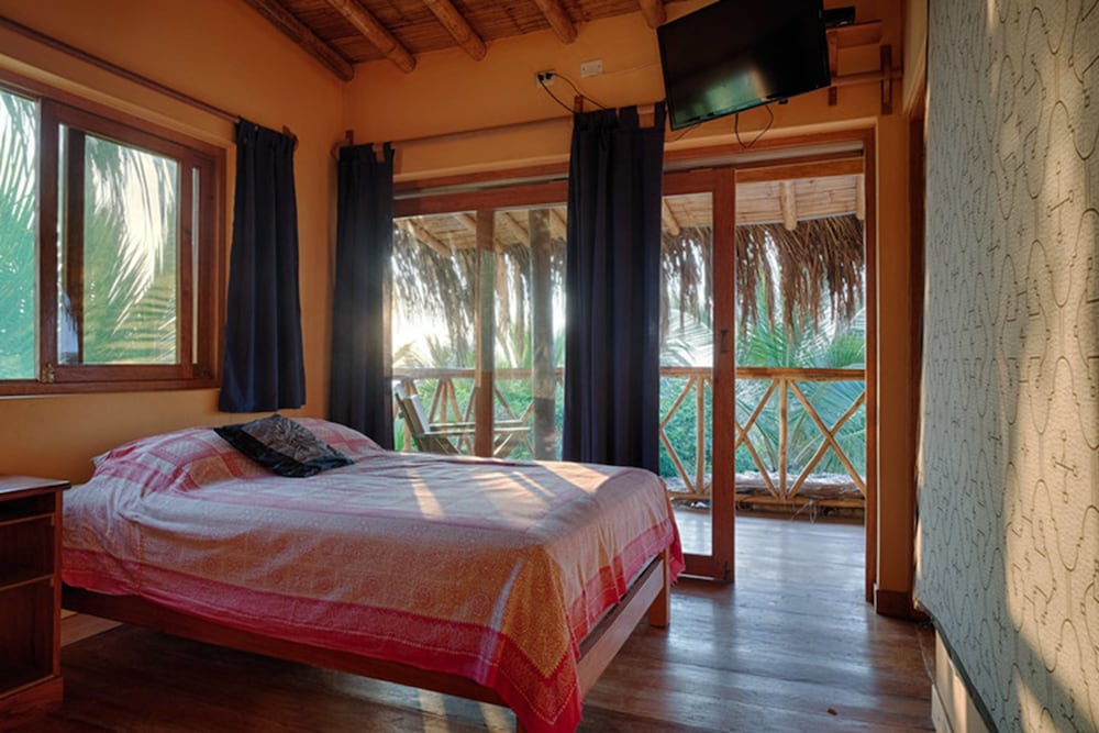 Bungalow, 3 Bedrooms (12 pax) photo 3