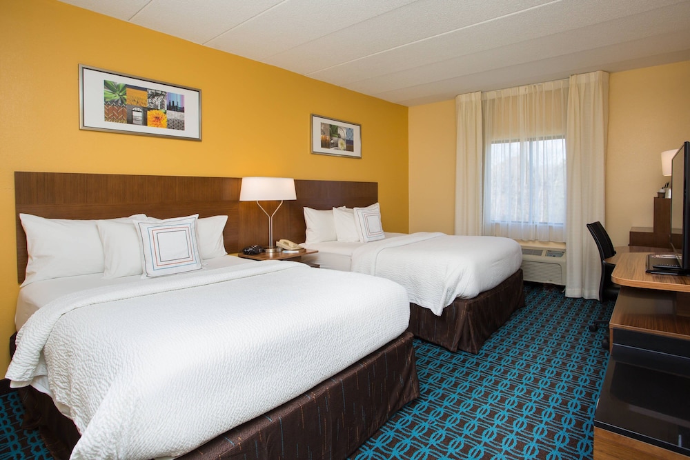 Room, 1 King Bed - Photo 10