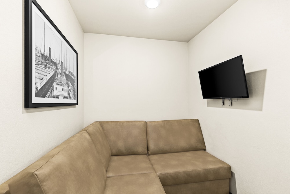 Studio, Multiple Beds, Non Smoking - Photo 10