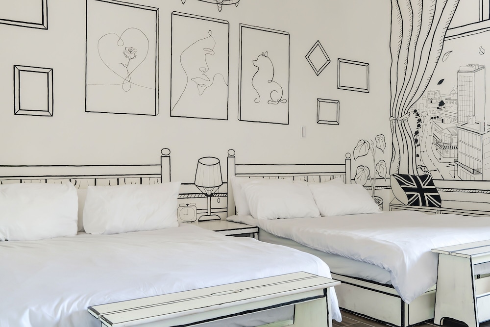 Deluxe Quadruple Room - Photo 11