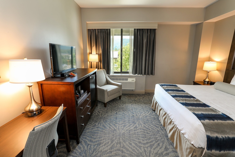 Standard Room, 1 King Bed (Highland) - Photo 3