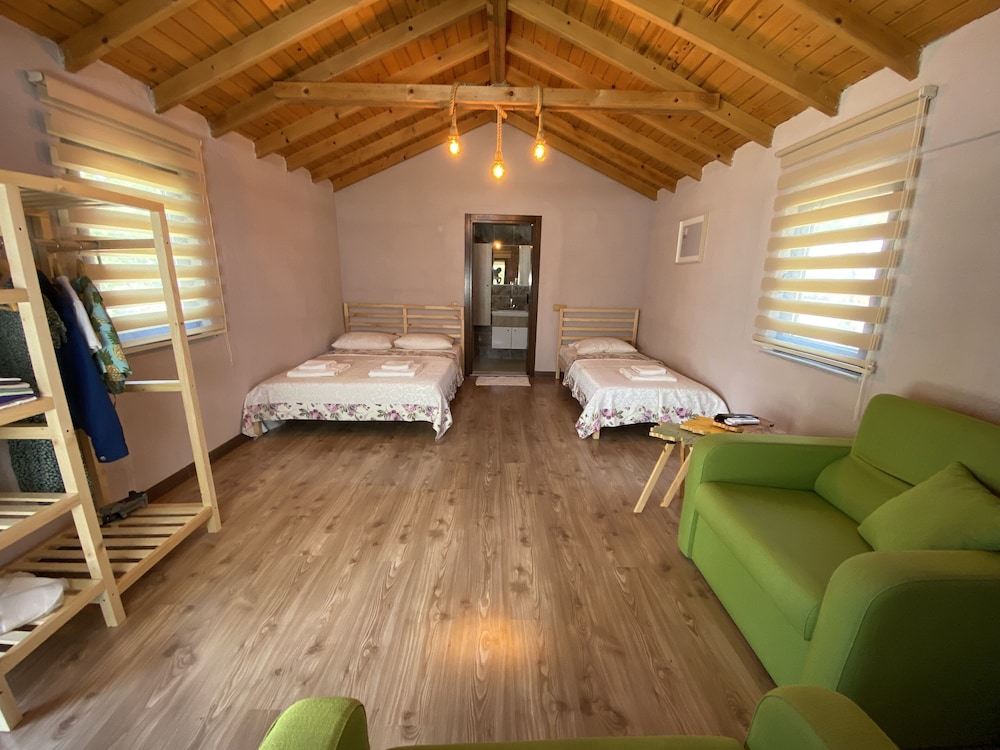 Family Twin Room photo 1