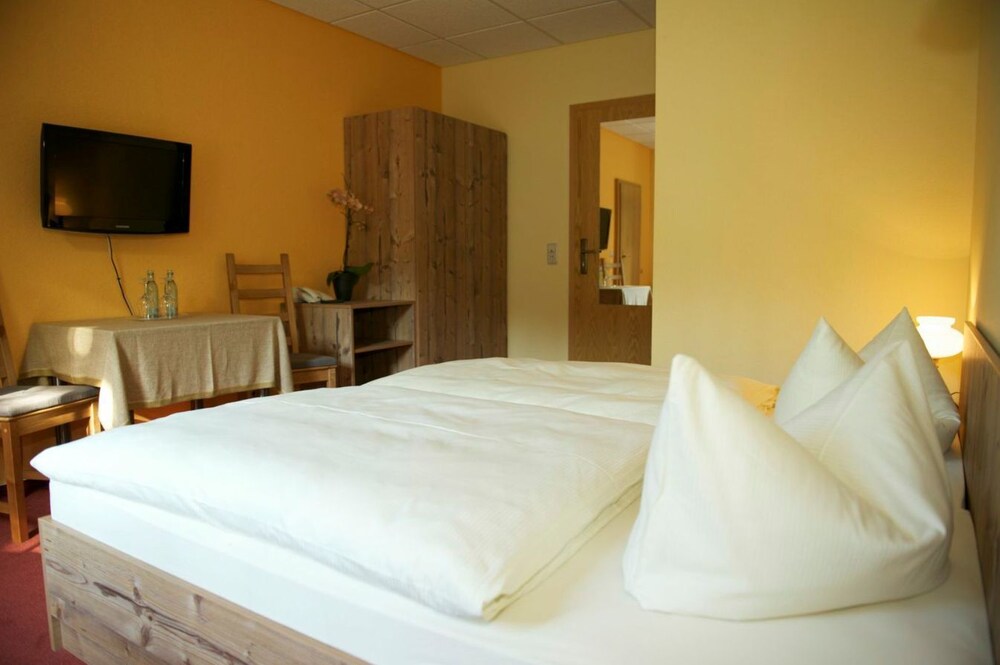 Double Room, 1 King Bed photo 2