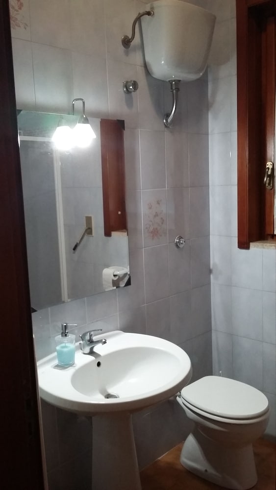 Double Room, Private Bathroom photo 3
