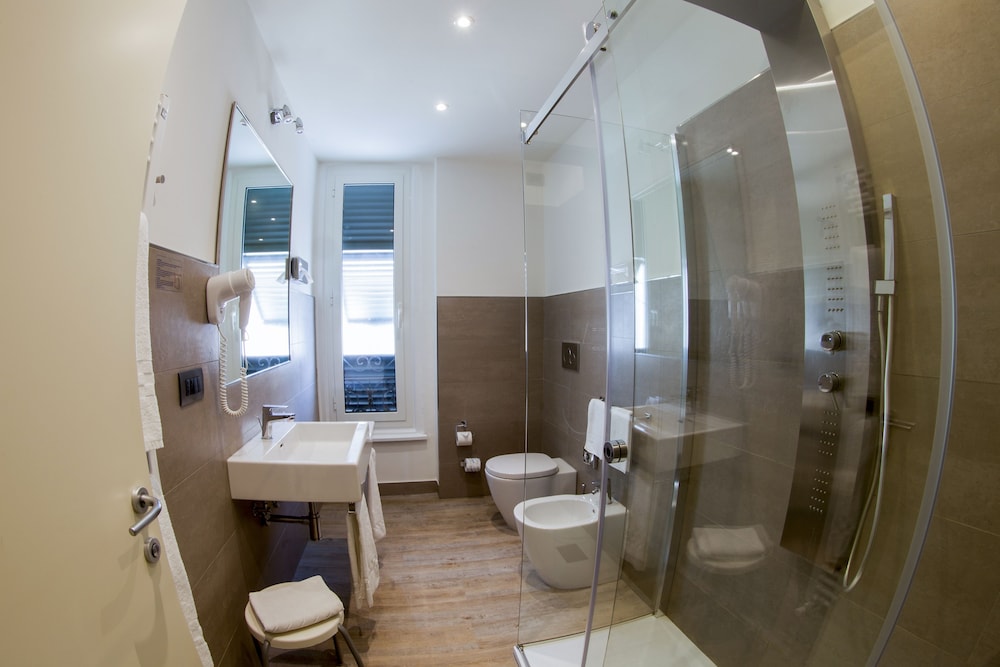 Deluxe Double Room, Sea View - Photo 8