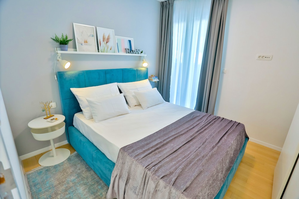 Deluxe Apartment, Multiple Beds, Sea View