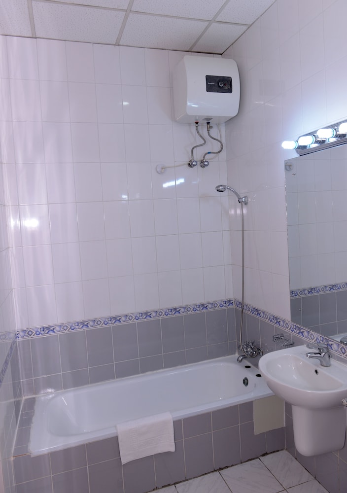 Classic Room, 1 Queen Bed, Accessible, City View photo 2