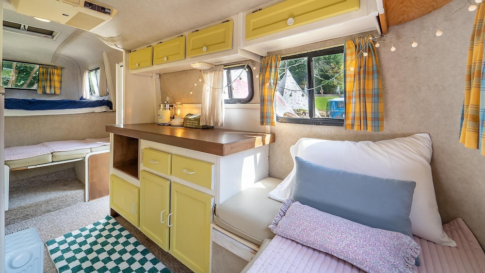 Basic Room, 1 Bedroom (2cheng Caravan Deep blue) photo 3