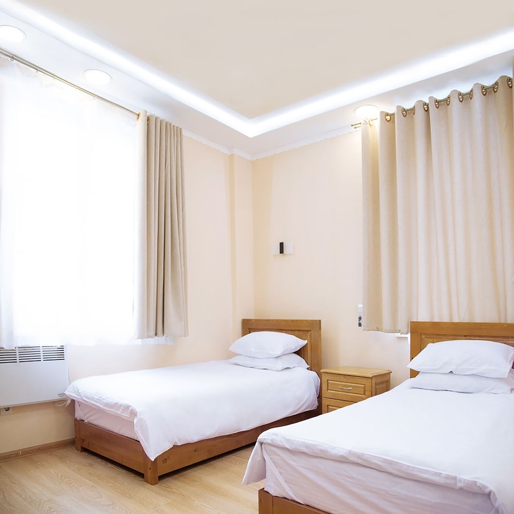 Twin Room, Private Bathroom