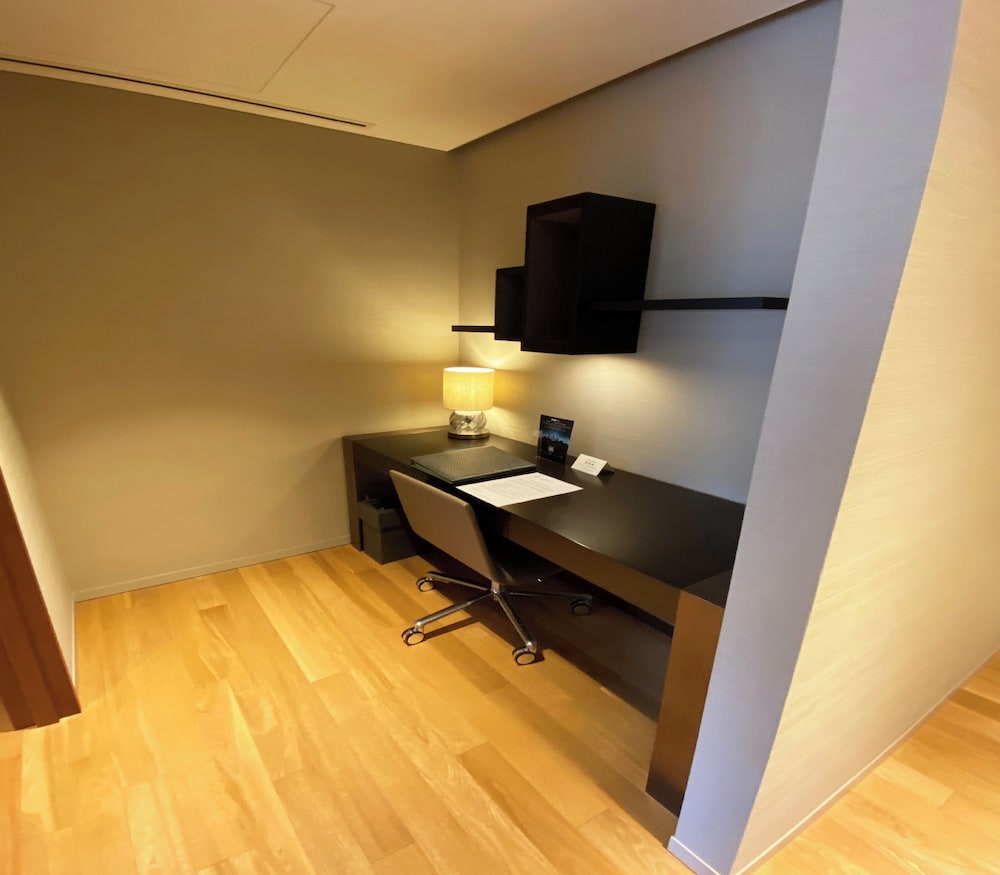 One-Bedroom Executive - Photo 8