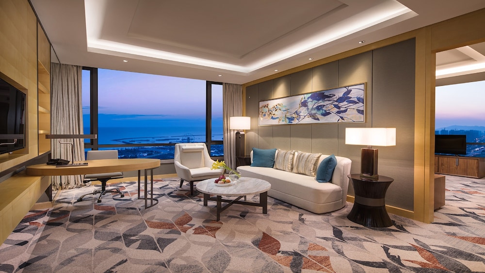Suite, 1 Bedroom, Lake View