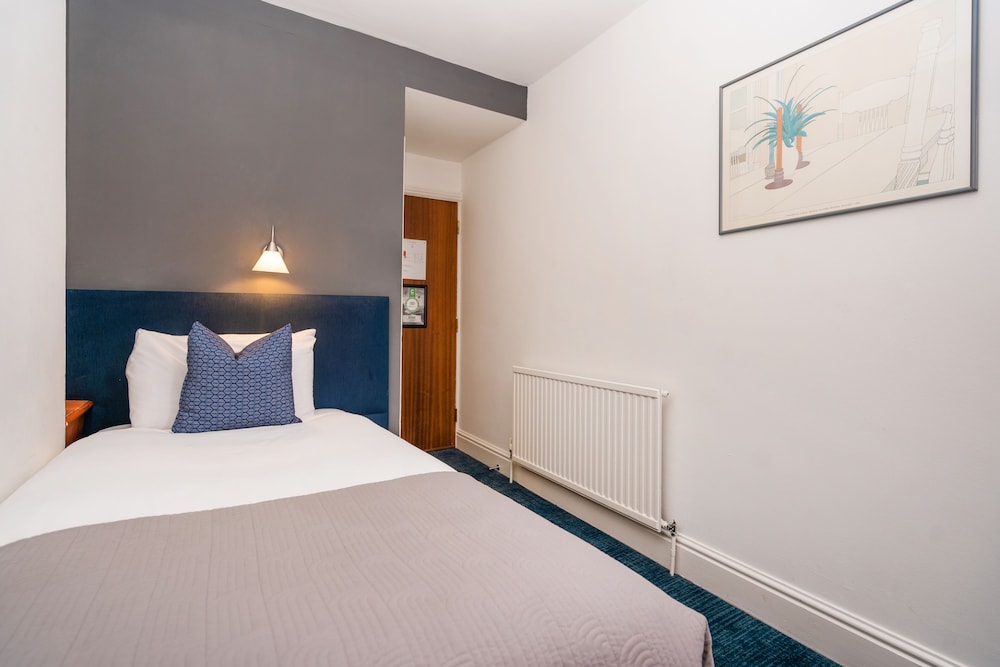 Single Room photo 2