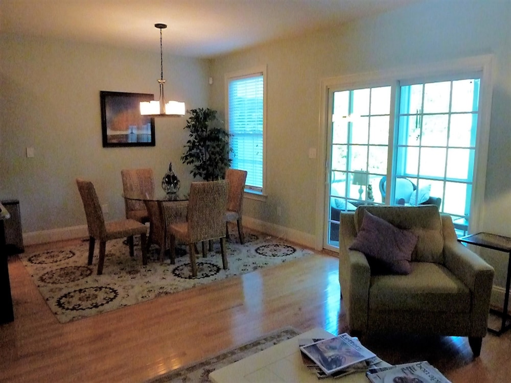Condo, 3 Bedrooms