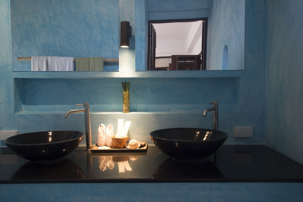2 Bedroom Modern Family Villa photo 2