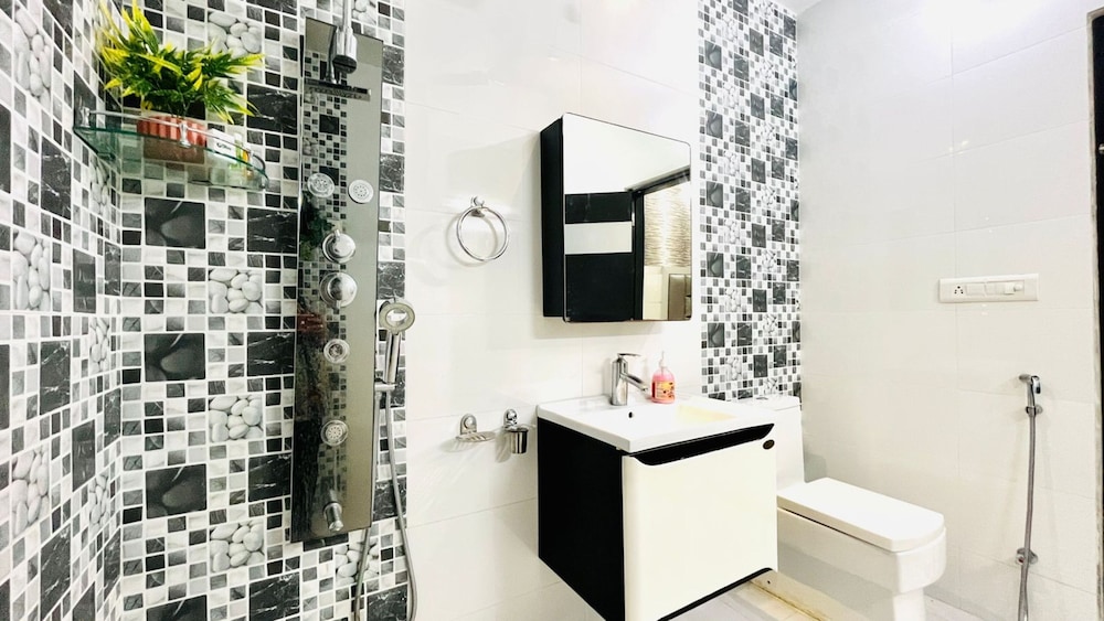Standard Apartment, 3 Bedrooms - Photo 14