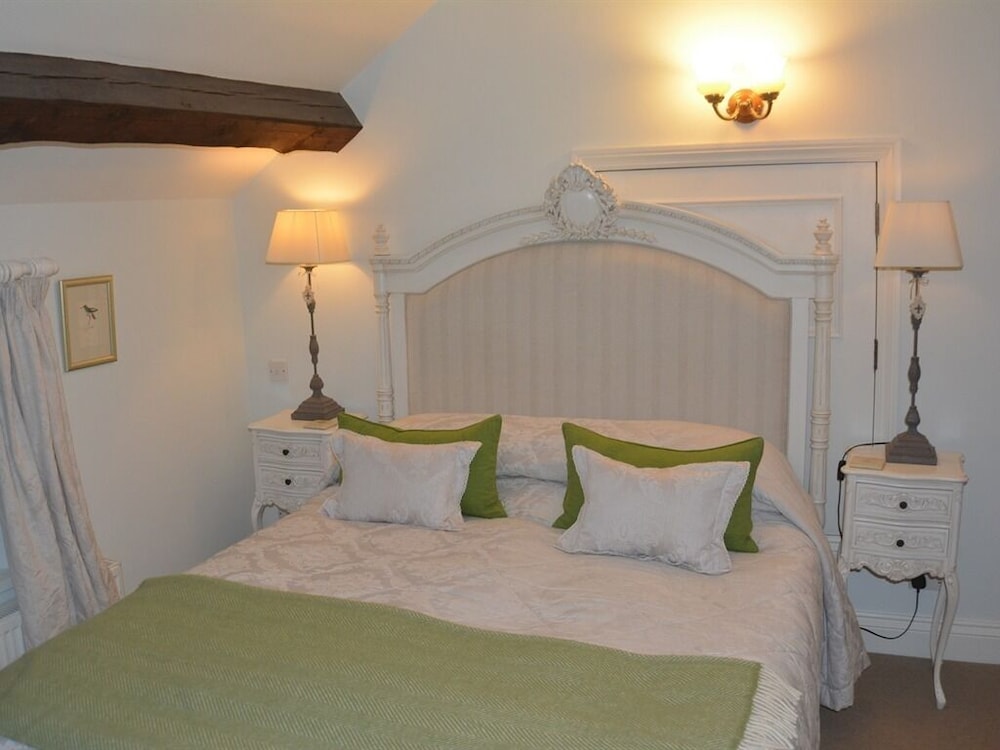Superior Double Room, Ensuite - Photo 2