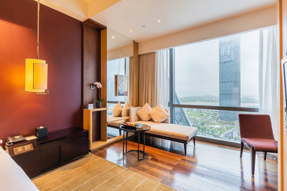 Deluxe Sea View King Bed Room photo 2