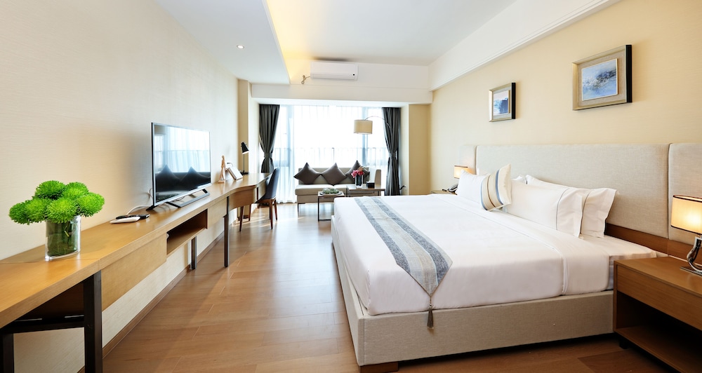 Executive Deluxe King Room