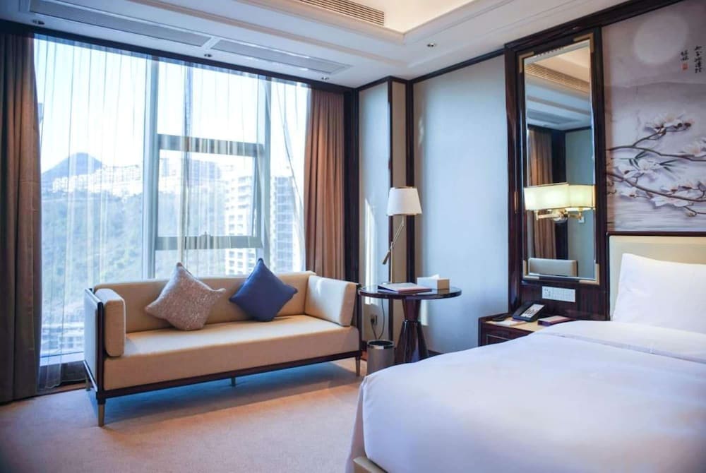 Superior Room, 1 King Bed, Non Smoking - Photo 1