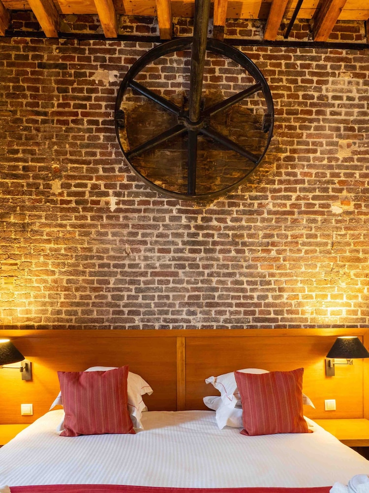 Deluxe Double or Twin Room, Canal View photo 3