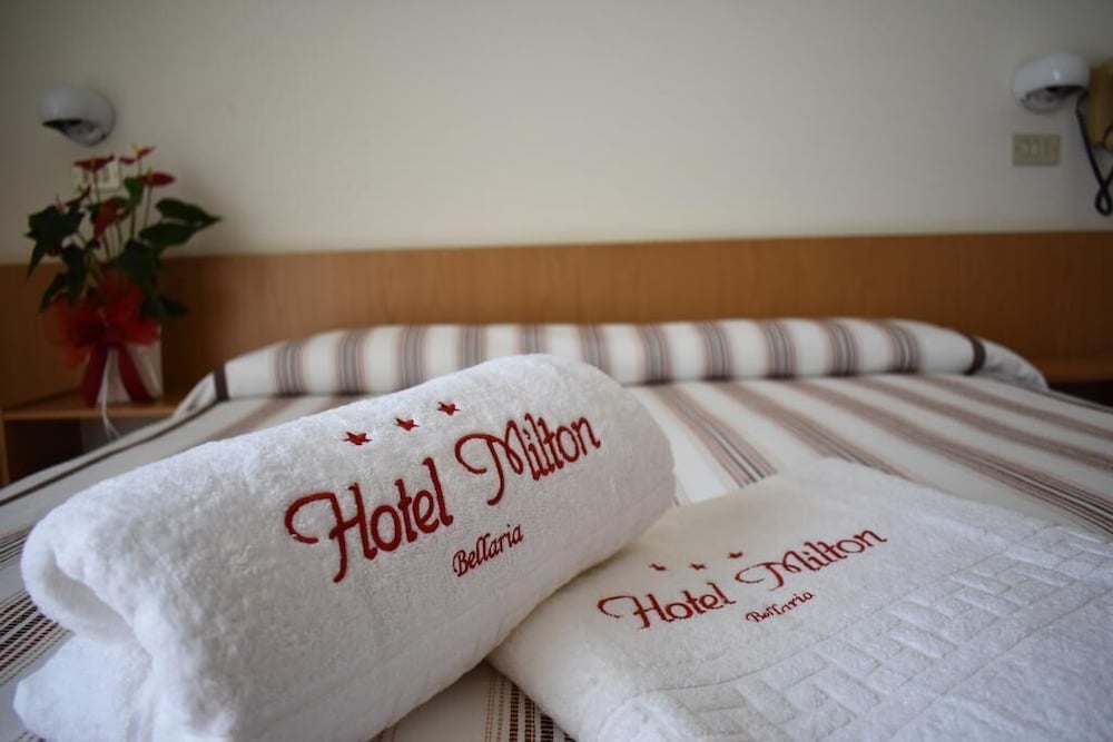 Double Room - Photo 7