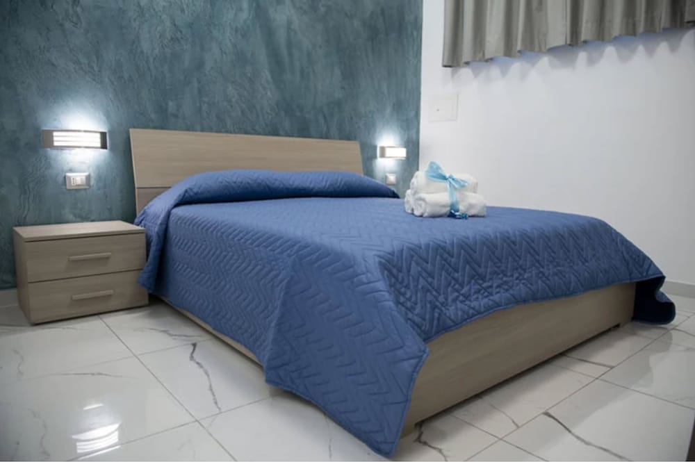 Double or Twin Room, Private Bathroom