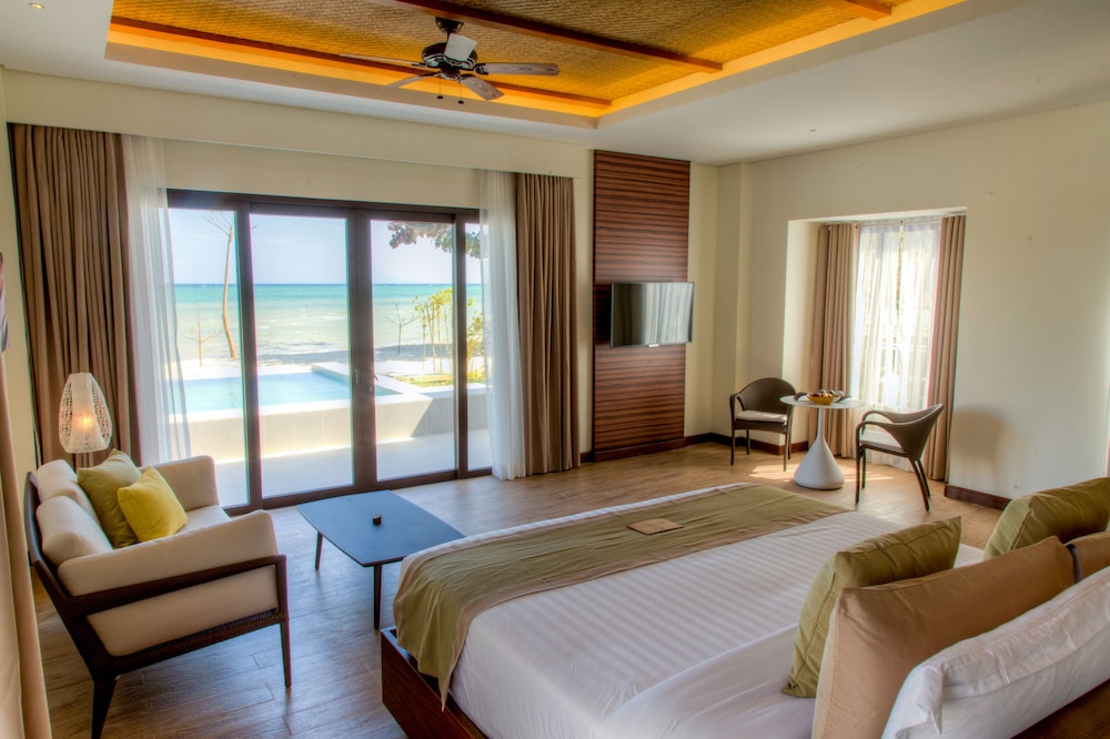 Beach Pool Villa