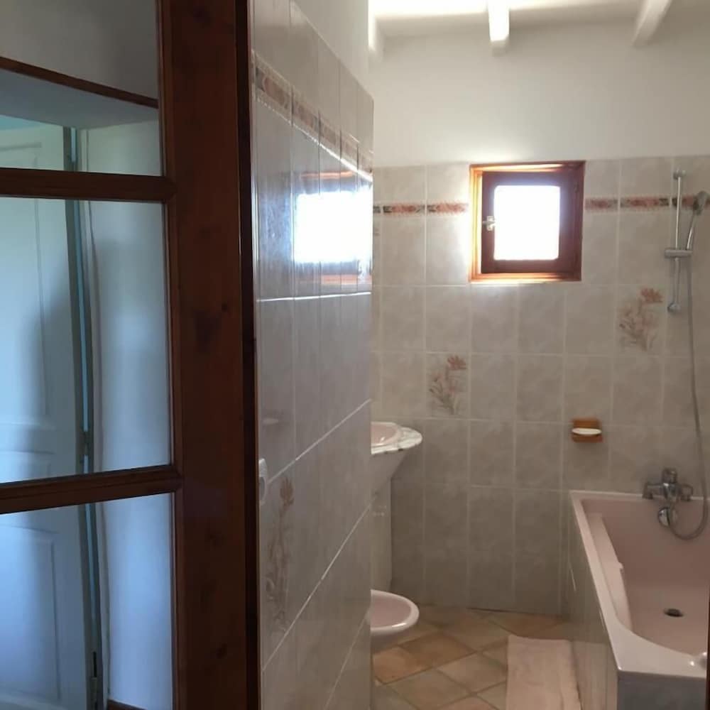 Family Suite, 2 Bedrooms, Pool Access, Garden View photo 2