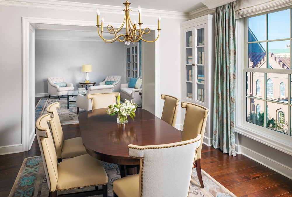 Signature Suite, 1 Bedroom (Bedroom)