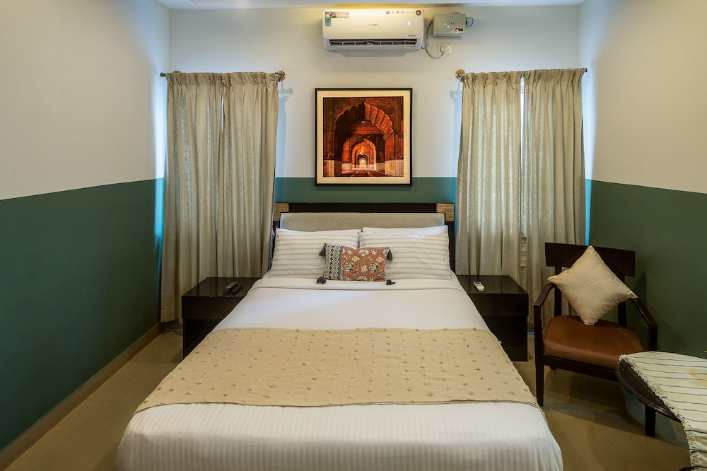 Standard Double Room - Photo 2