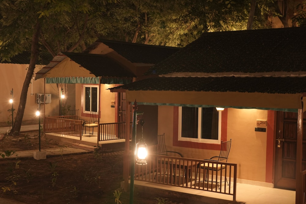 Executive Cottage, Private Bathroom, Garden View