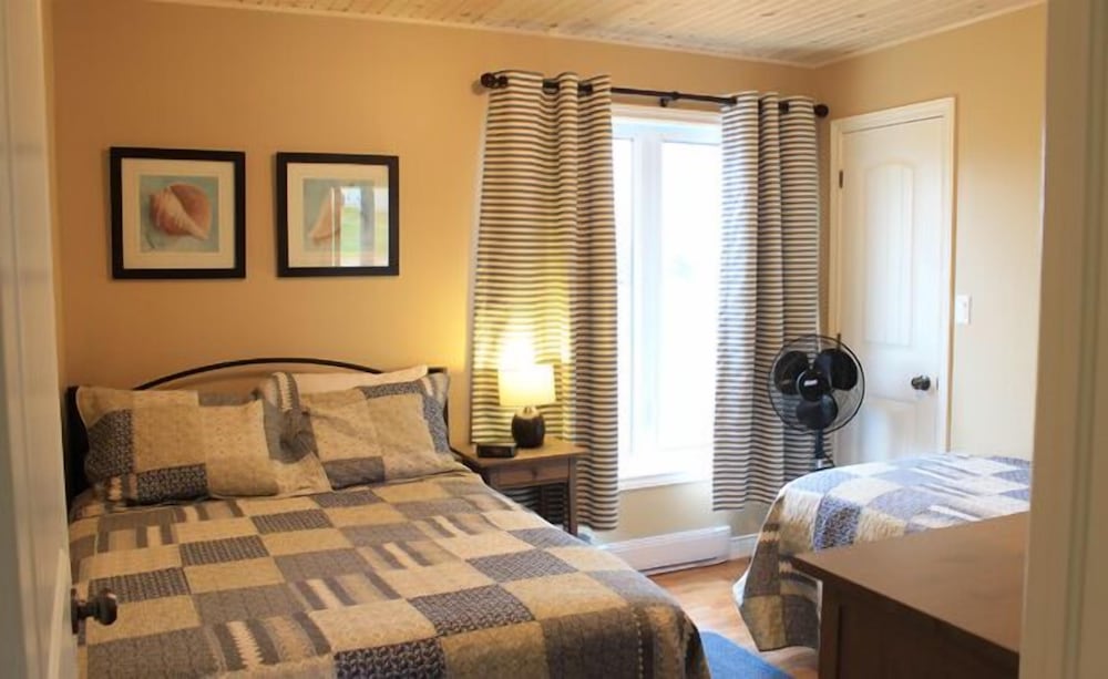 Premium Cottage, 3 Bedrooms (A Shore Thing) photo 1