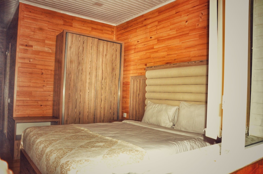 Cottage, 1 King Bed photo 1