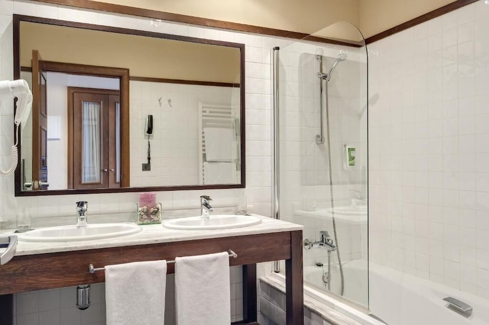 Superior Double Room - Photo 2