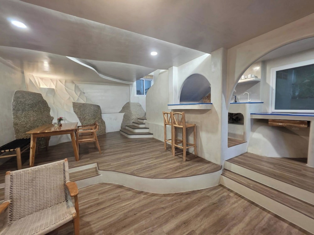 Luxe Suite with Plunge Pool and Seaview - Photo 18