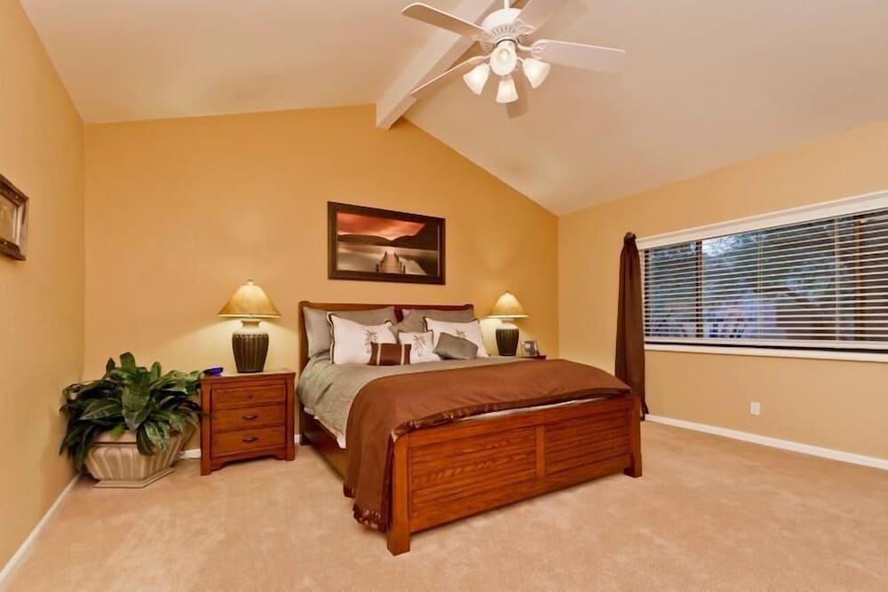 Condo, 3 Bedrooms photo 2