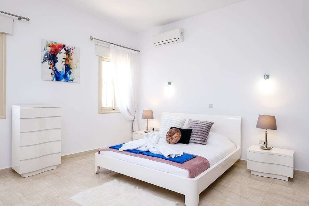 Luxury Villa, Private Pool, Sea View photo 3