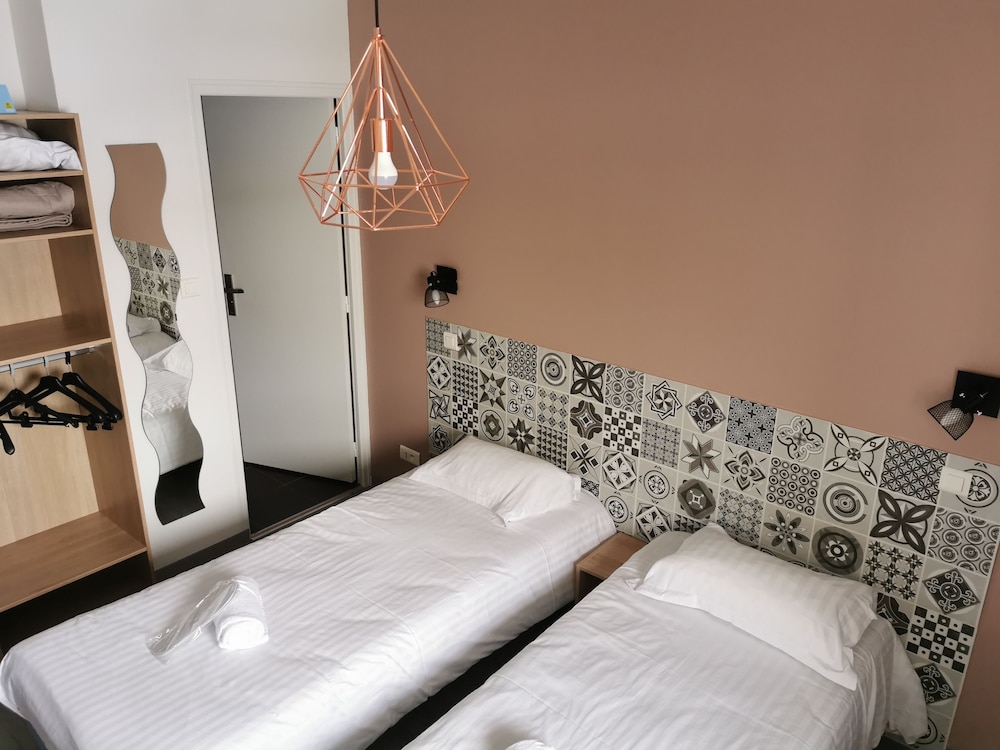 Standard Twin Room photo 1