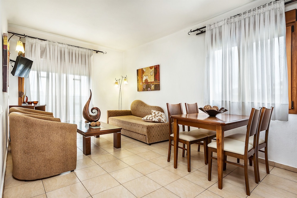 Apartment, 1 Bedroom, Pool View photo 1