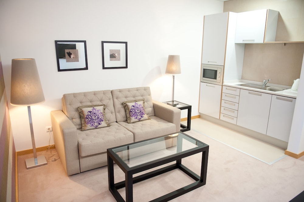 Junior Suite, Sea View (Single Use) - Photo 10