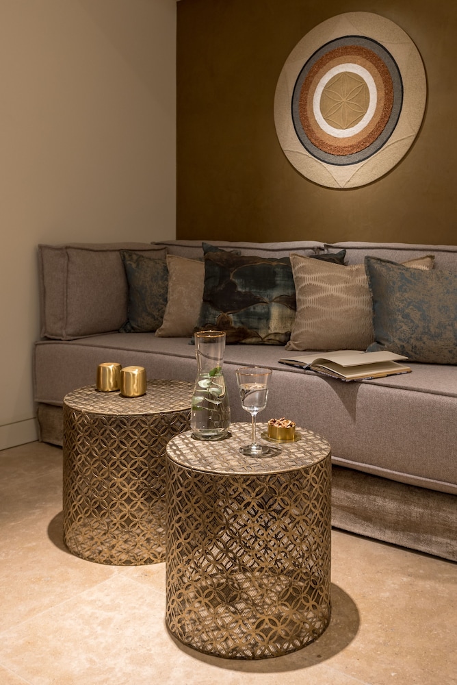 Executive Room (Deluxe)