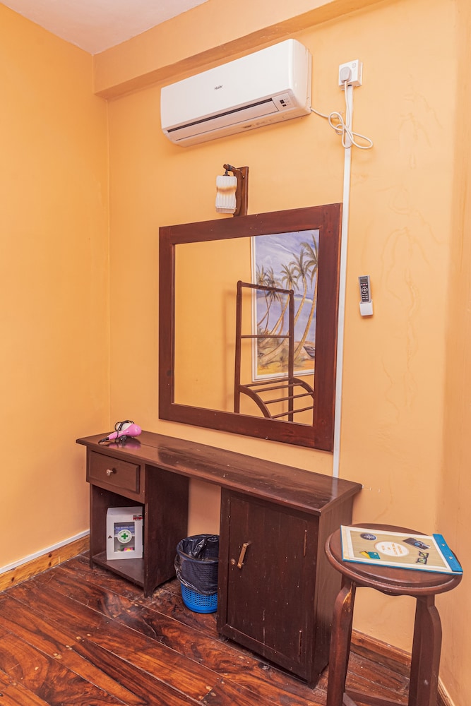 Deluxe Triple Room, Non Smoking, Mountain View - Photo 3