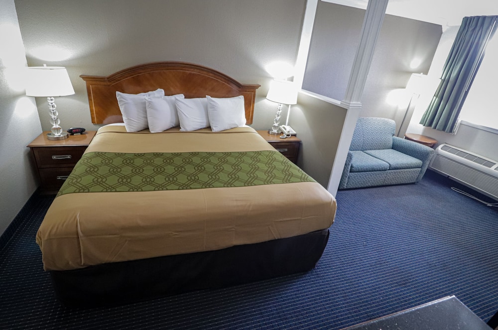 Premium Room, 1 King Bed with Sofa bed, Non Smoking - Photo 3