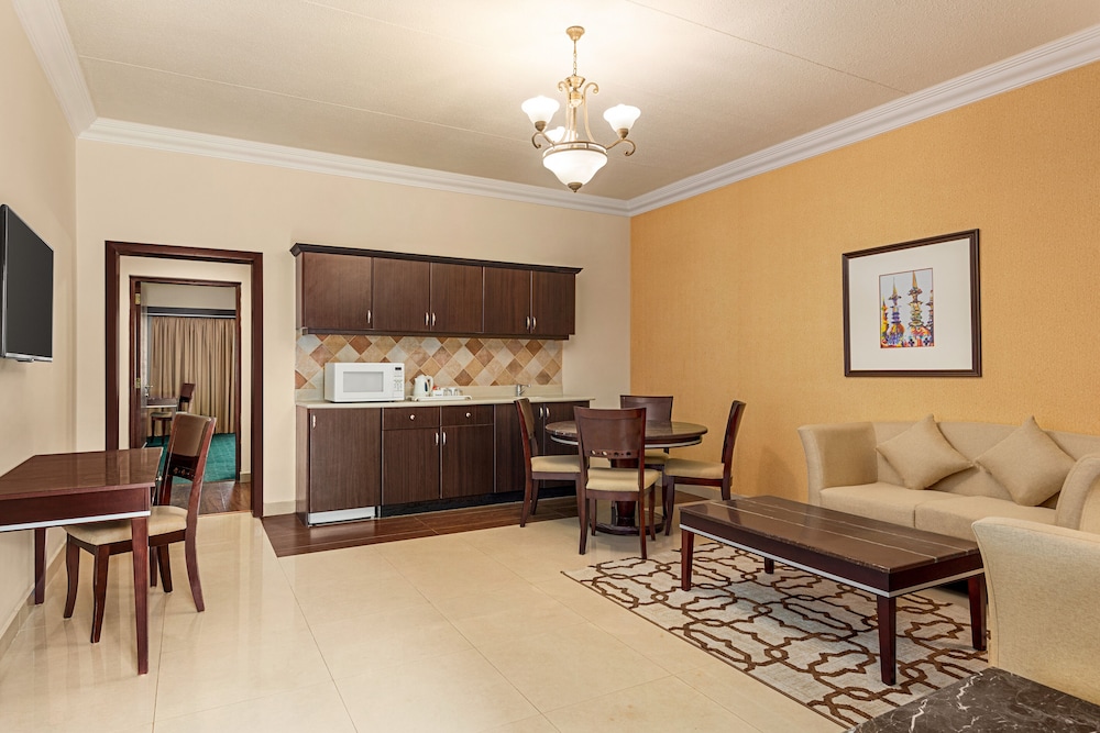 Junior Suite, 1 Twin Bed, Smoking photo 2