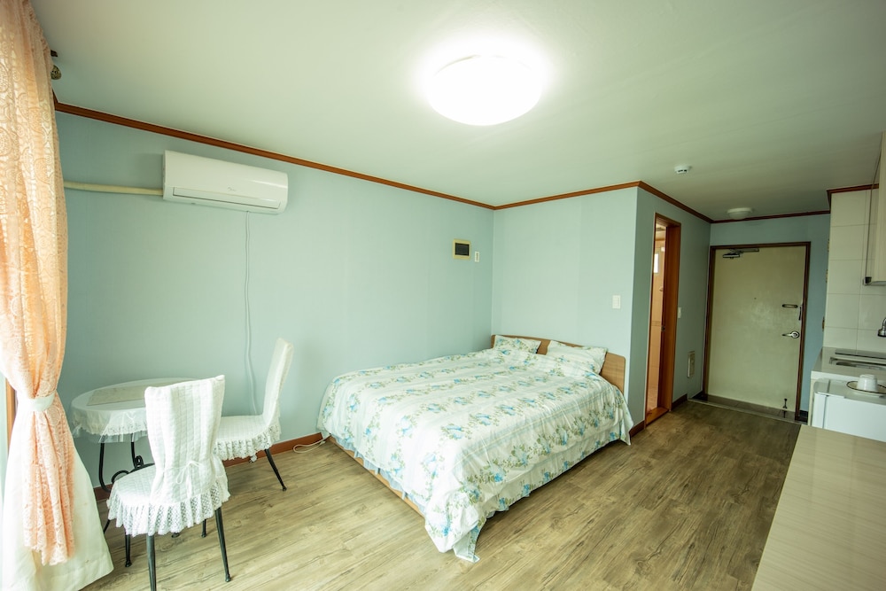 Room photo 3